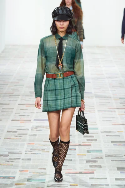 Look 73